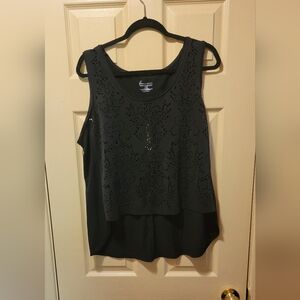 Lane Bryant Sleveless Blouse with Cut Out Design - Size 14 - Excellent Condition